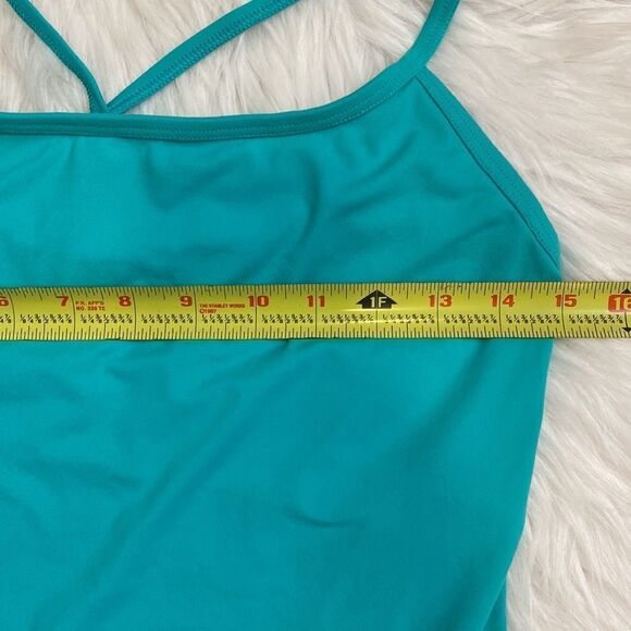Victoria’s Secret green tank top with built in bra size M - Picture 6 of 8